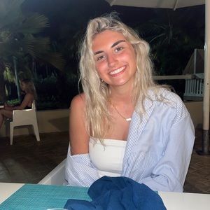 Meet your Posher, Jillian